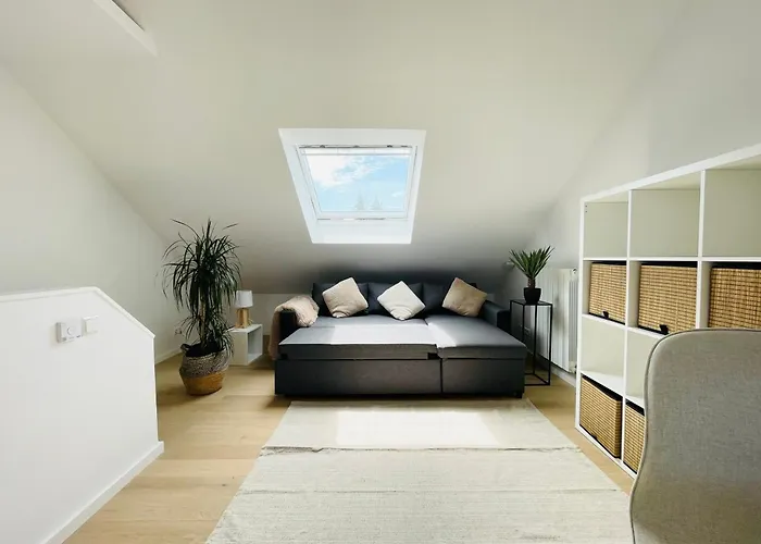 Large Townhouse With A Private Garden-dif1 *